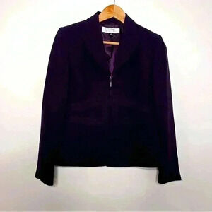 Tahari by Arthur S. Levine Blazer Size 4P Black Zip Up, EUC Classic